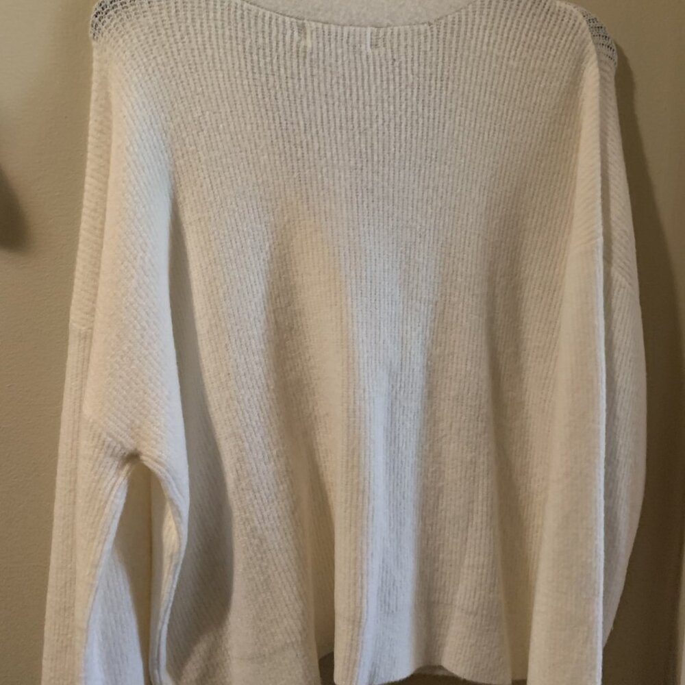 Sweater - Picture 5 of 5